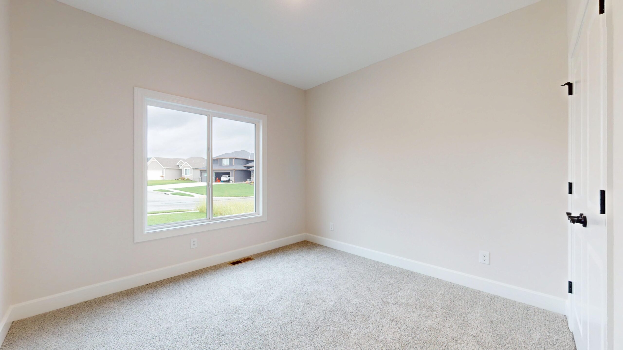 Adalyn-20814-W-188th-09242025_120541